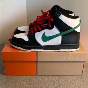 Nike Dunk High “Un-Heineken” (10.5)